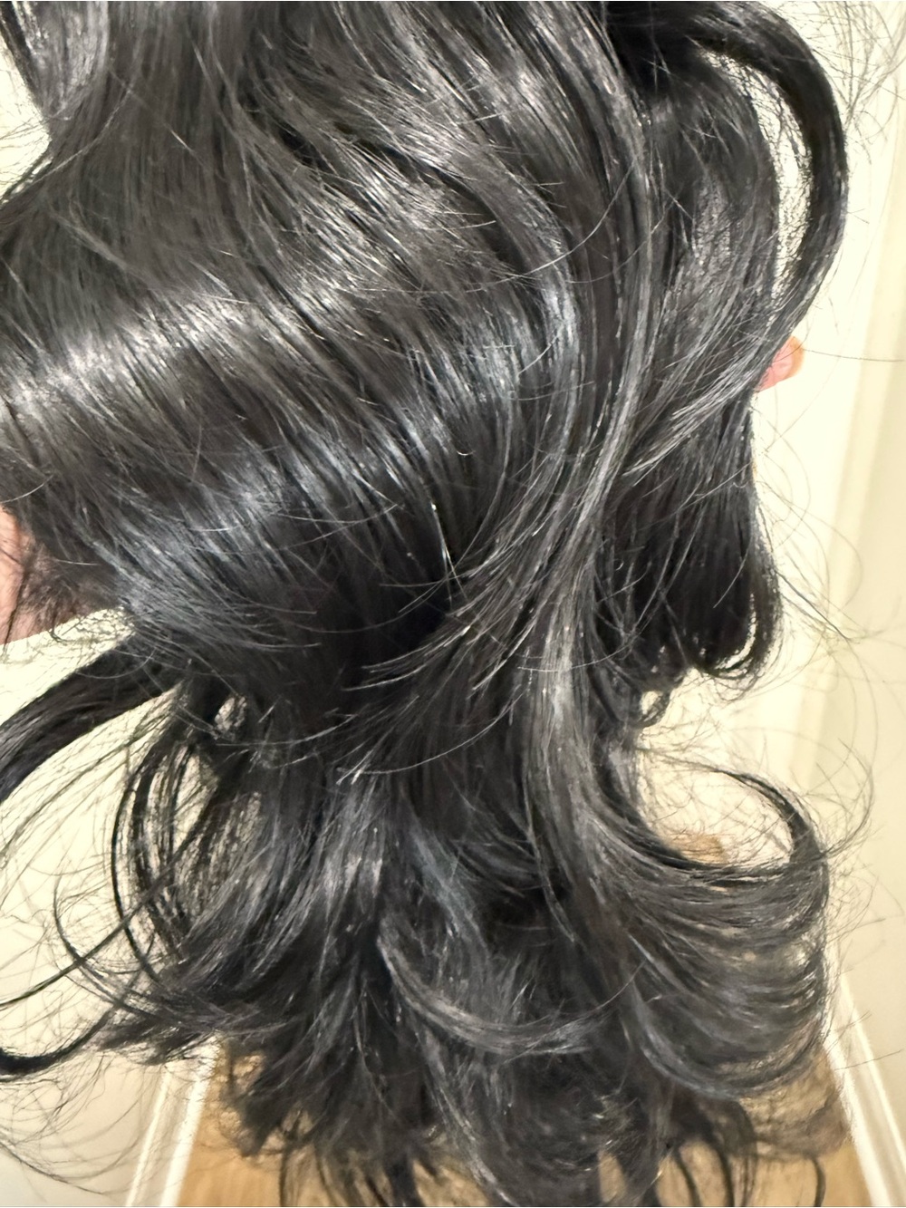 HAIR, 30” Long Layers, Lace Front, Jet Black - Picture 6 of 12